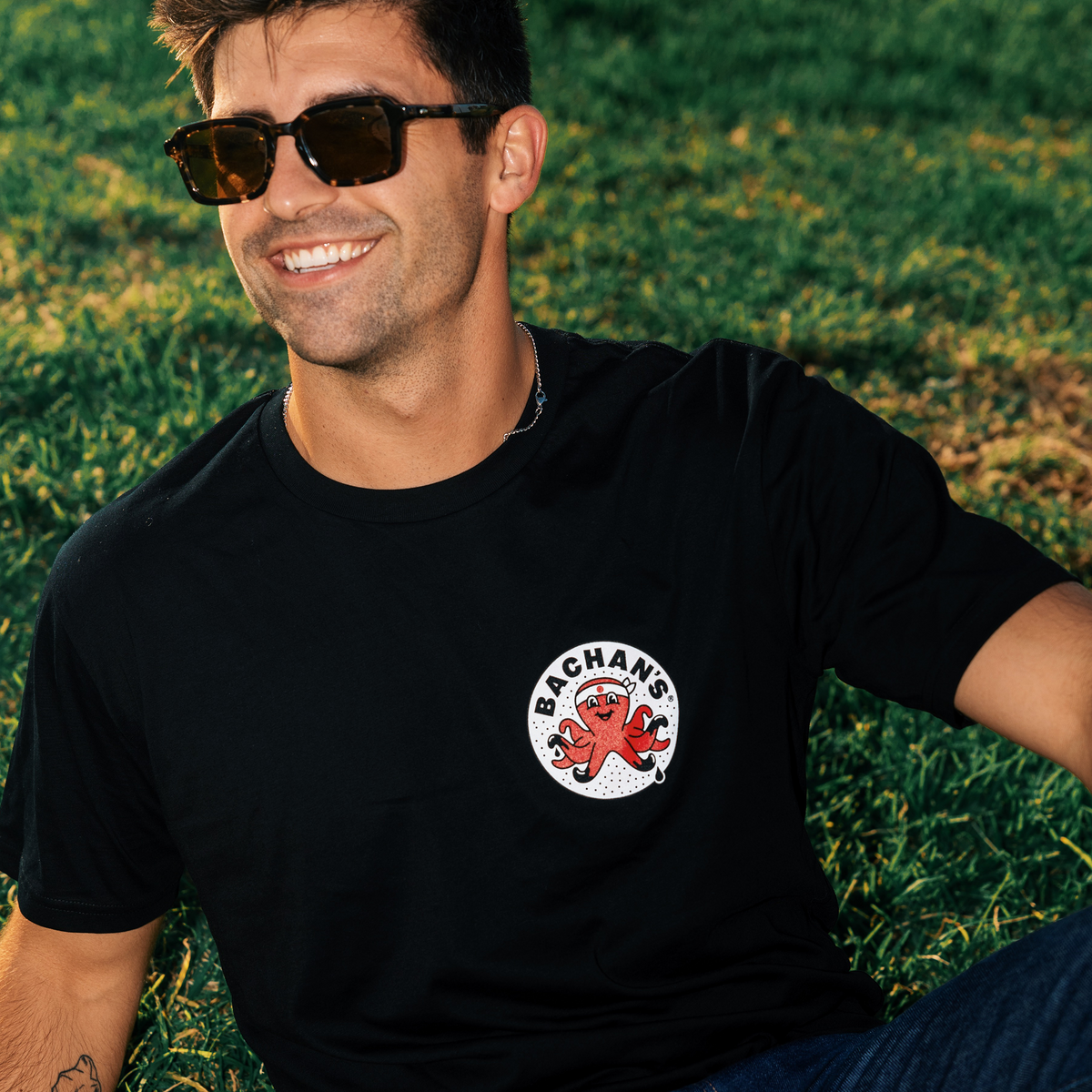 Knuckles Tee F4